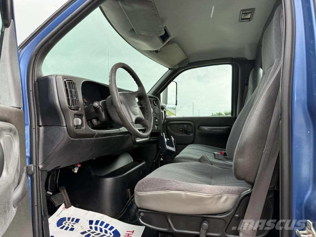 GMC C7500 Tanker trucks
