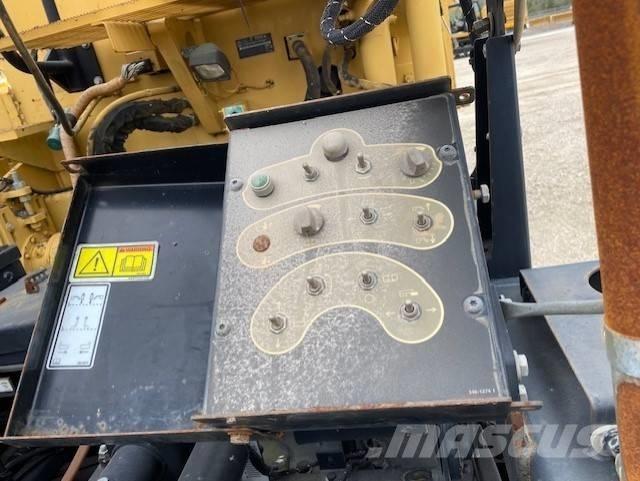 CAT AP1055E Asphalt pavers