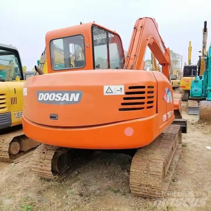 Doosan DH70-7 Crawler excavators