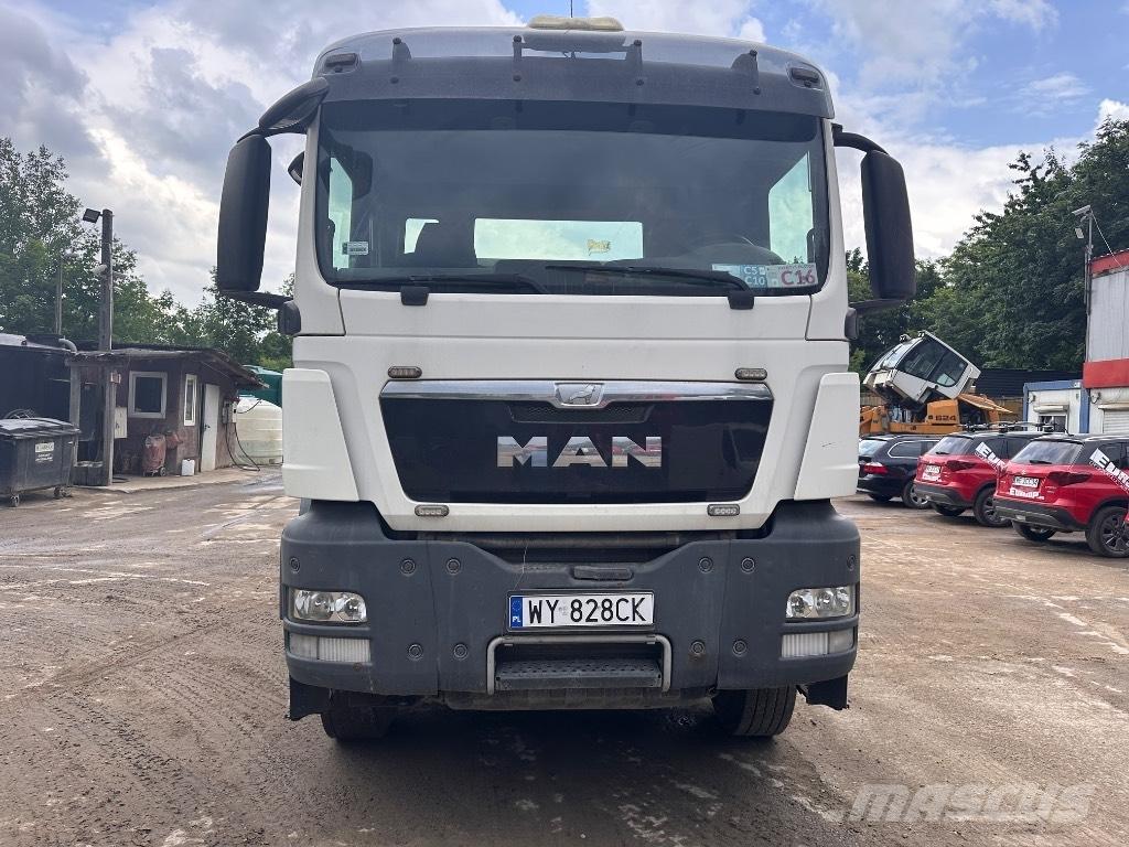 MAN TGS 35.360 8x4 Truck mounted cranes