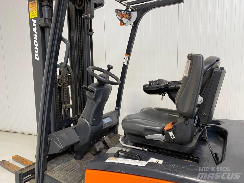 Doosan B20TL-7 Electric forklift trucks