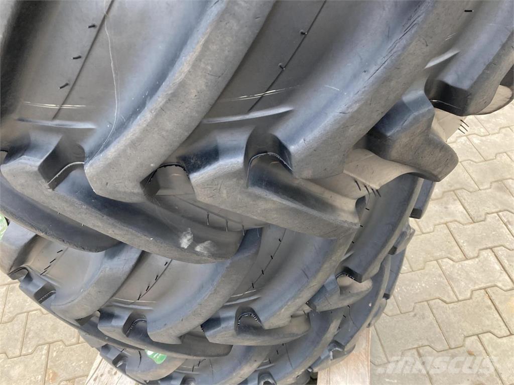 Michelin 400/70R20 Tyres, wheels and rims