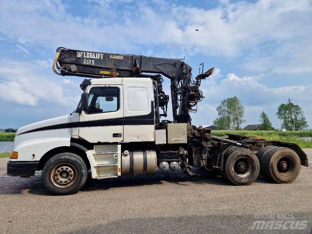 Volvo NH12.460 Prime Movers