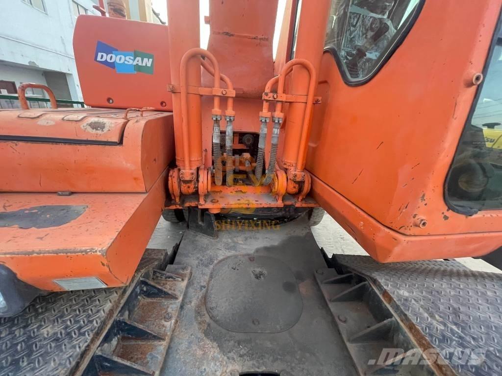 Doosan DH210W-7 Wheeled excavators