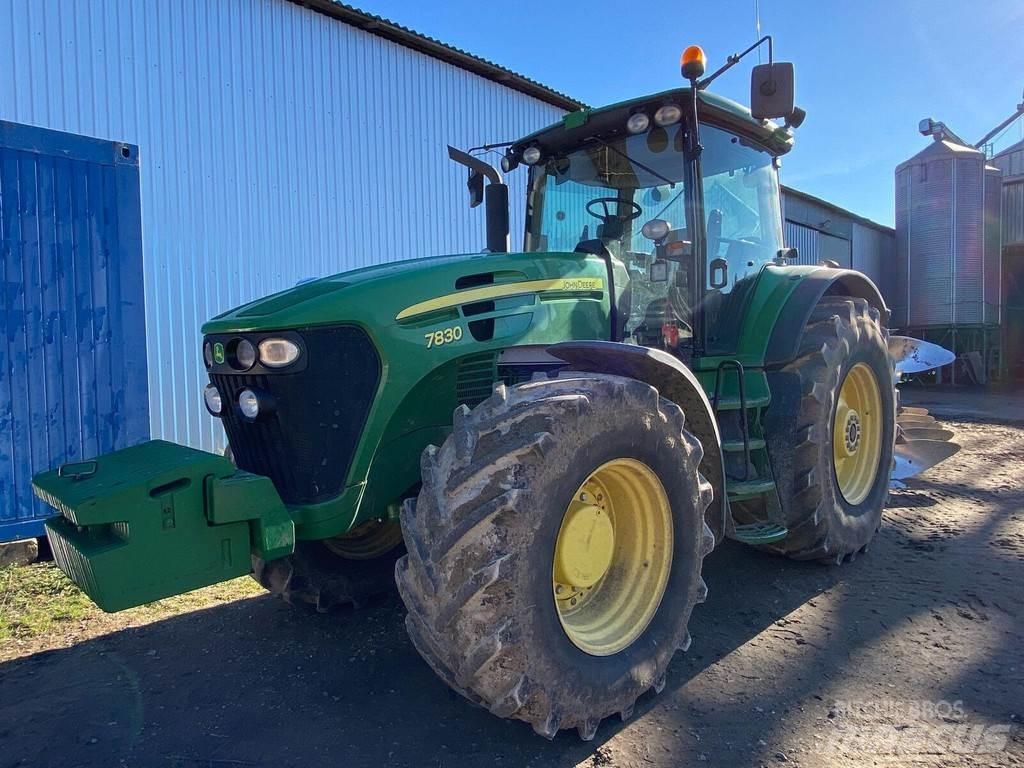 John Deere 7830 Tractors