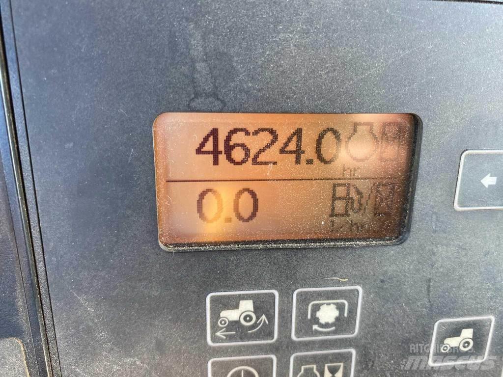 John Deere 7830 Tractors