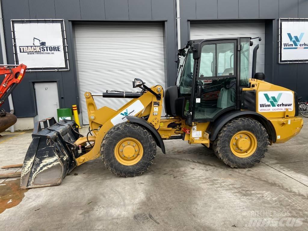 CAT 906 Wheel loaders