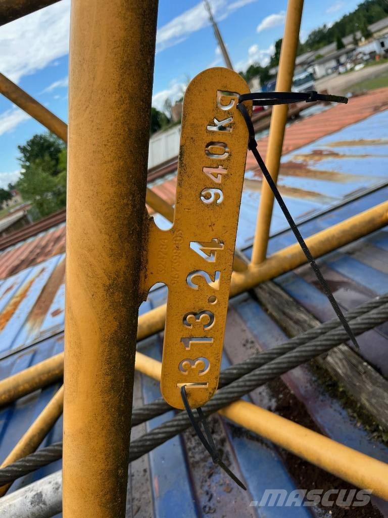 Liebherr HS 875 HD Track mounted cranes