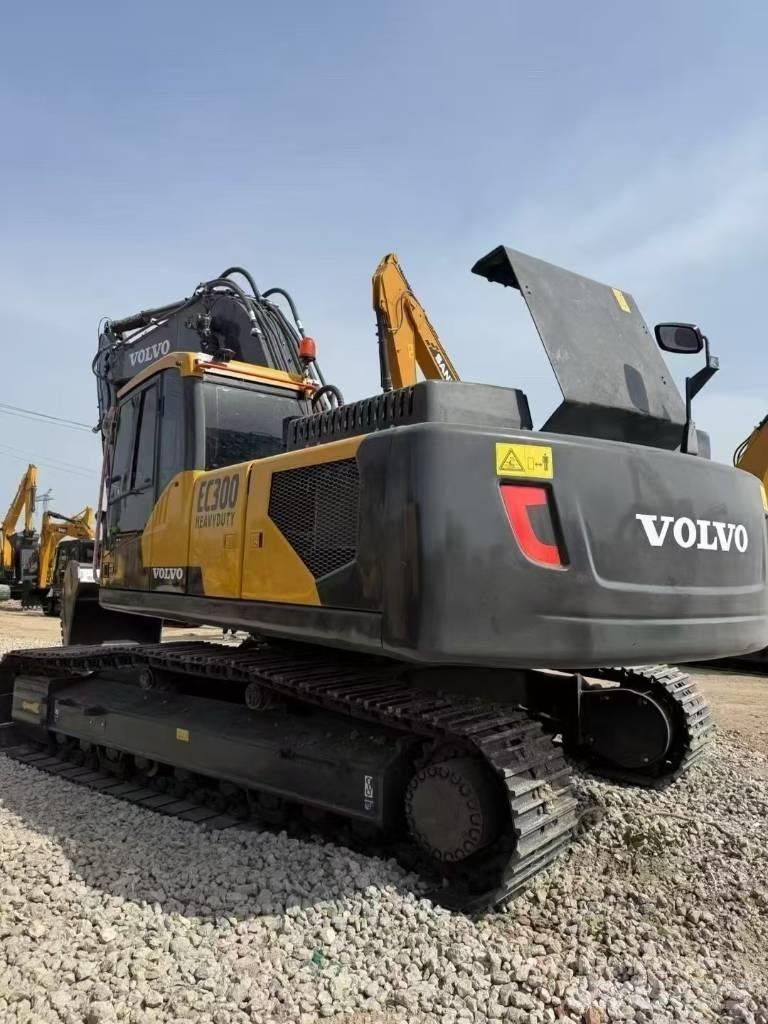 Volvo 300D Crawler excavators