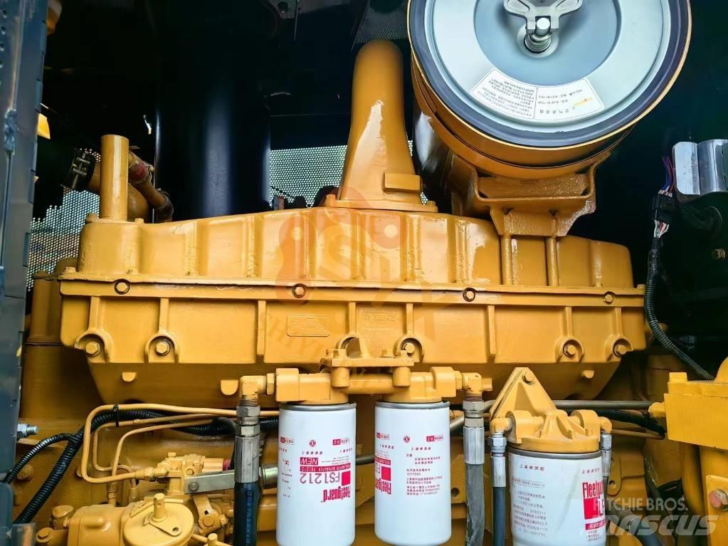 Shantui SD 32 Graders