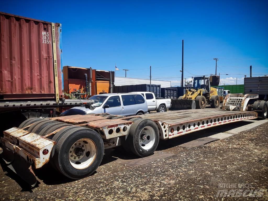 Cozad 60-Ton Low loaders