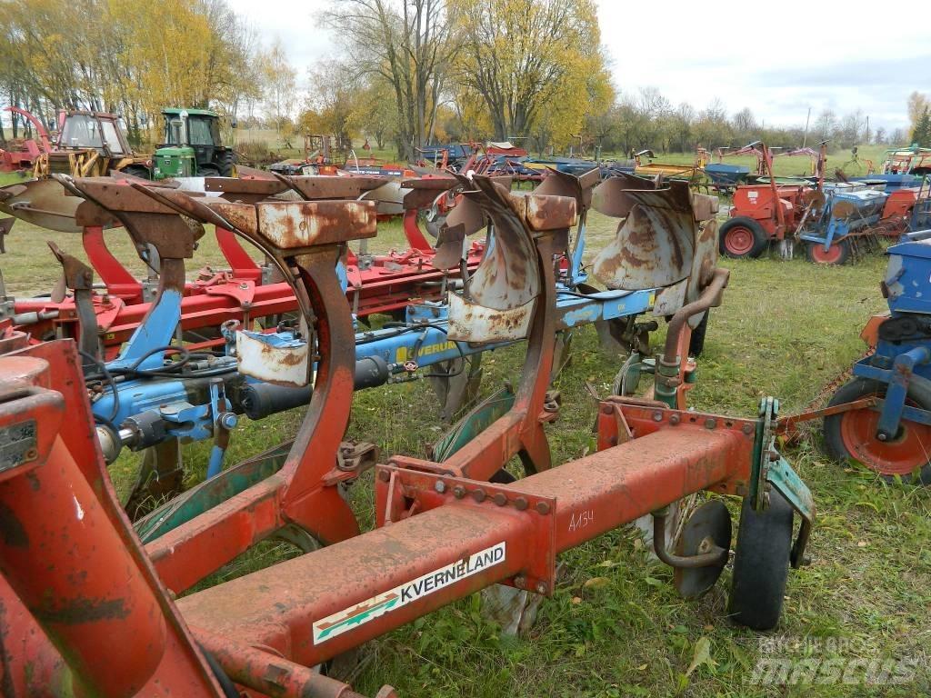 Kverneland 3 Reversible ploughs