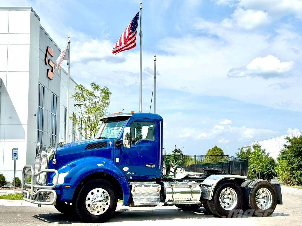 Kenworth T 880 Prime Movers