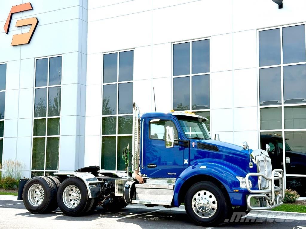 Kenworth T 880 Prime Movers