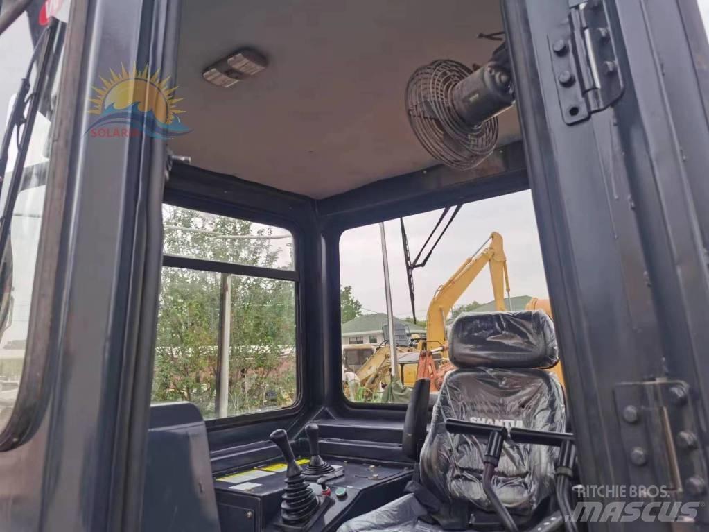 Shantui SD 32 Crawler dozers