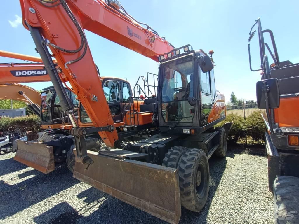 Doosan DX140W-5 Wheeled excavators