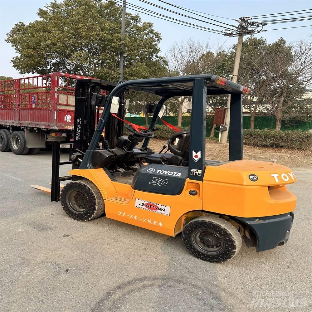 Toyota 62-7 FD N 30 Diesel trucks