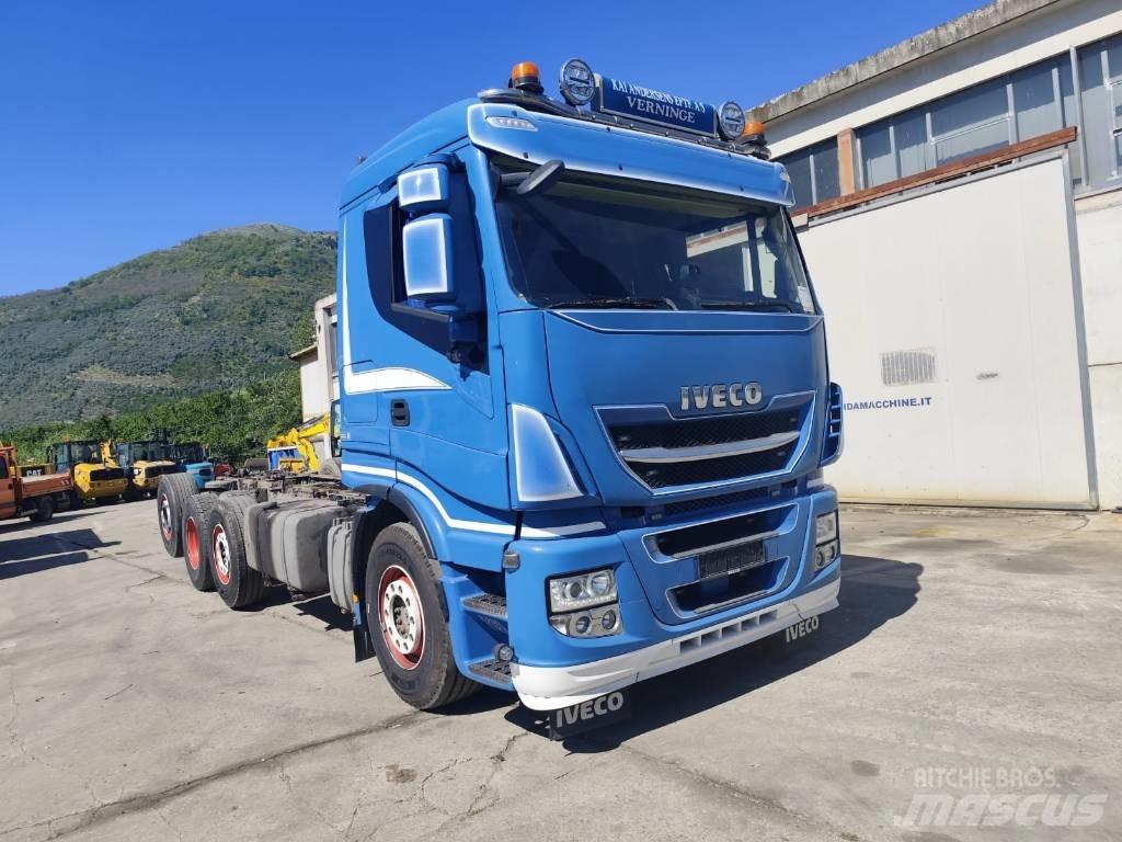 Iveco Stralis 320S50 Beavertail Flatbed / winch trucks