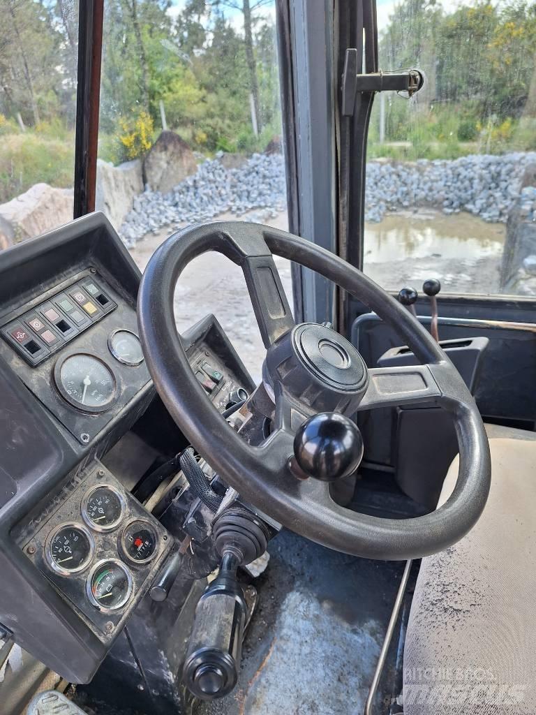 Furukawa 335 Wheel loaders