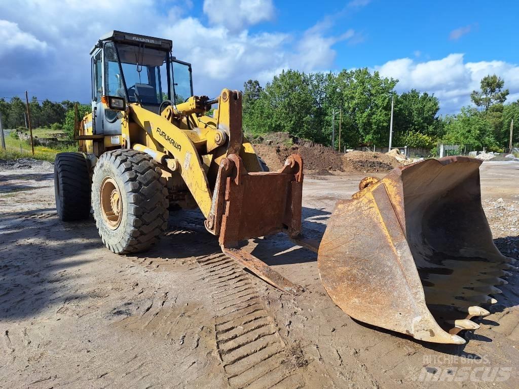 Furukawa 335 Wheel loaders