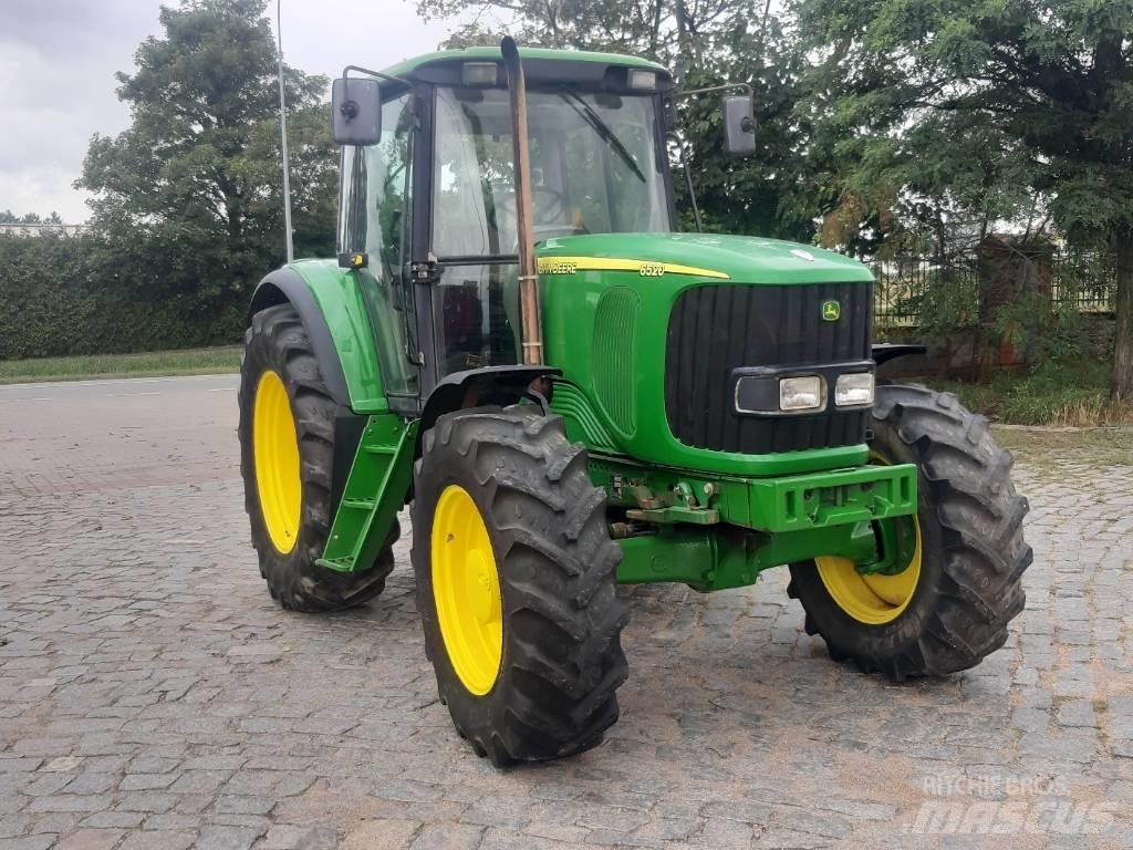 John Deere 6520 Tractors