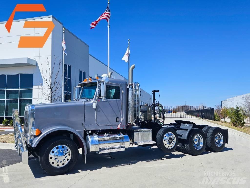 Peterbilt 378 Prime Movers