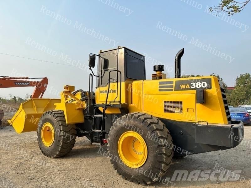 Komatsu WA380 Wheel loaders