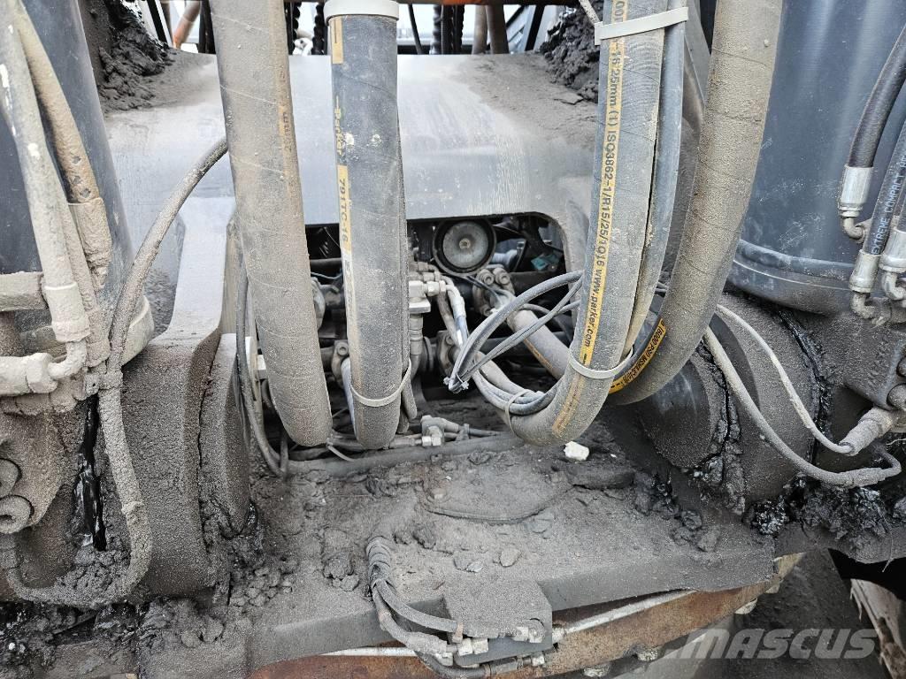 Doosan DX 340 LC Crawler excavators