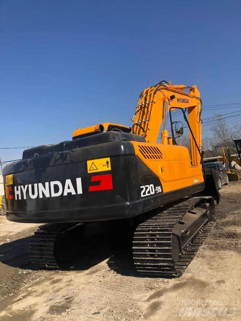 Hyundai 220-9s Crawler excavators