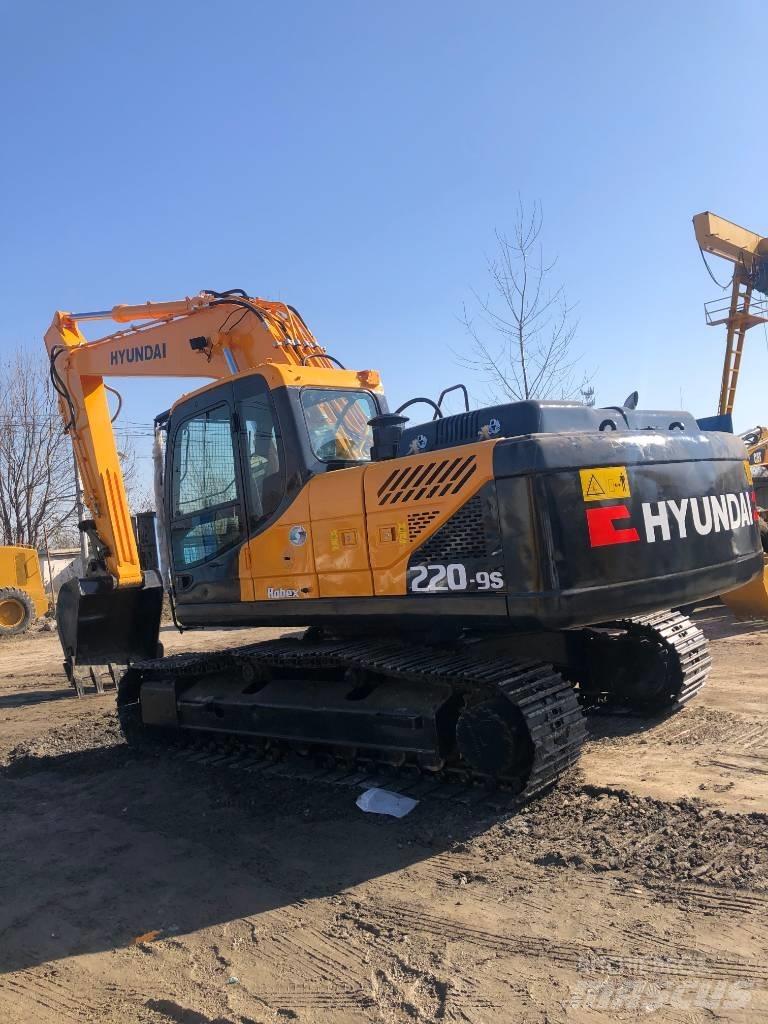 Hyundai 220-9s Crawler excavators