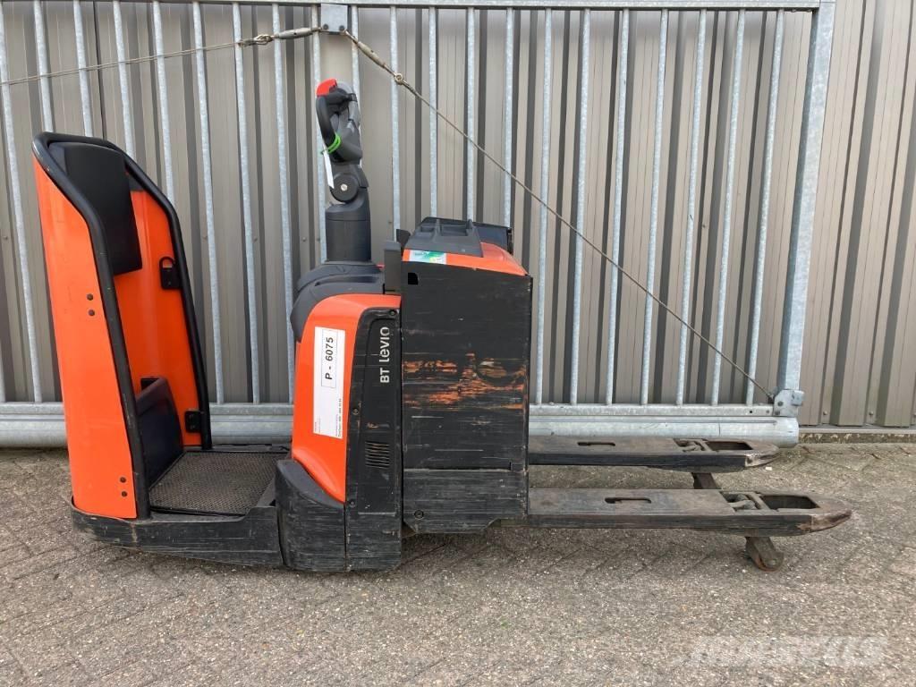 Toyota LPE200 Low lift with platform