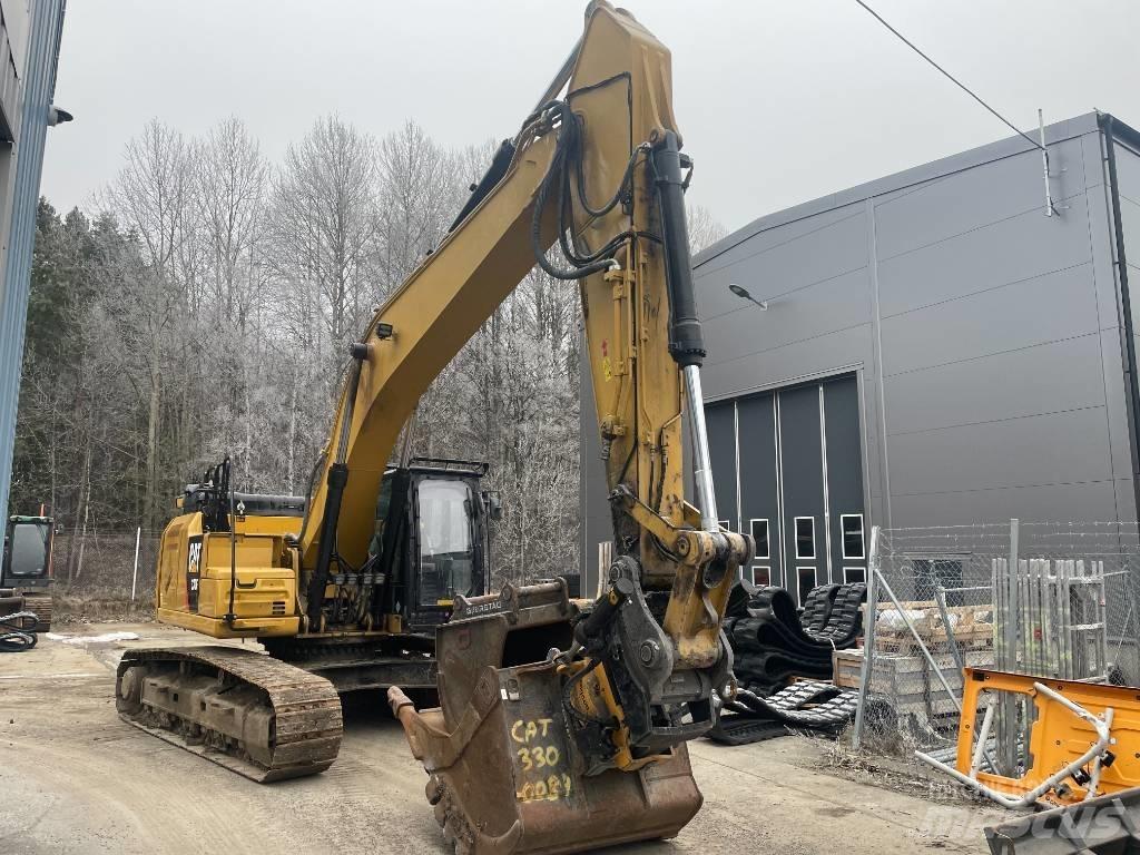 CAT 330 Crawler excavators