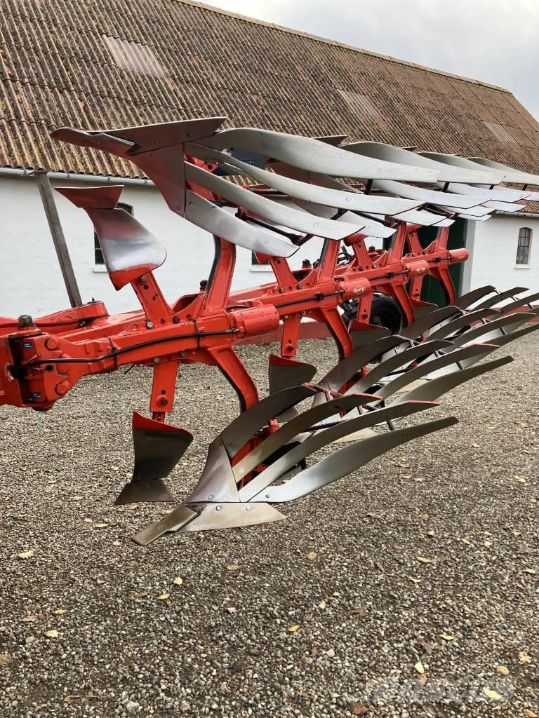 Kuhn Vari-Master 152 Reversible ploughs