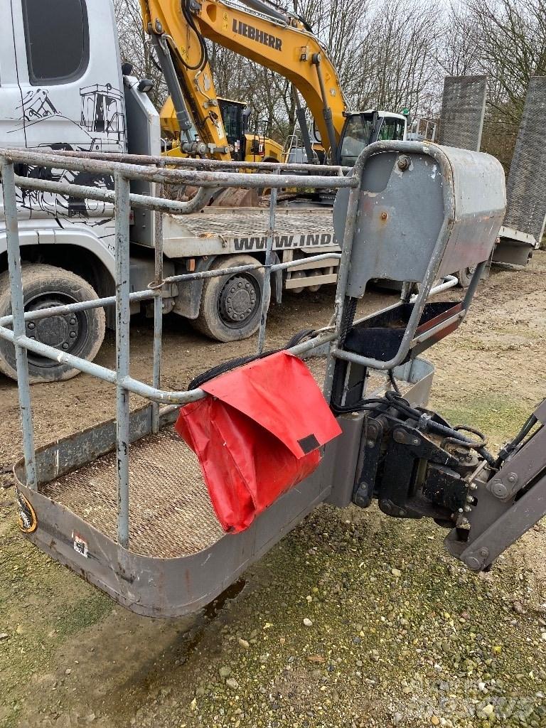 Manitou 180 ATJ Articulated boom lifts