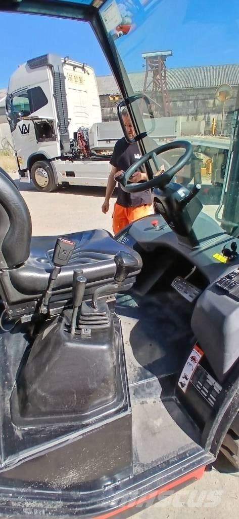Manitou MSI 30 D Diesel trucks