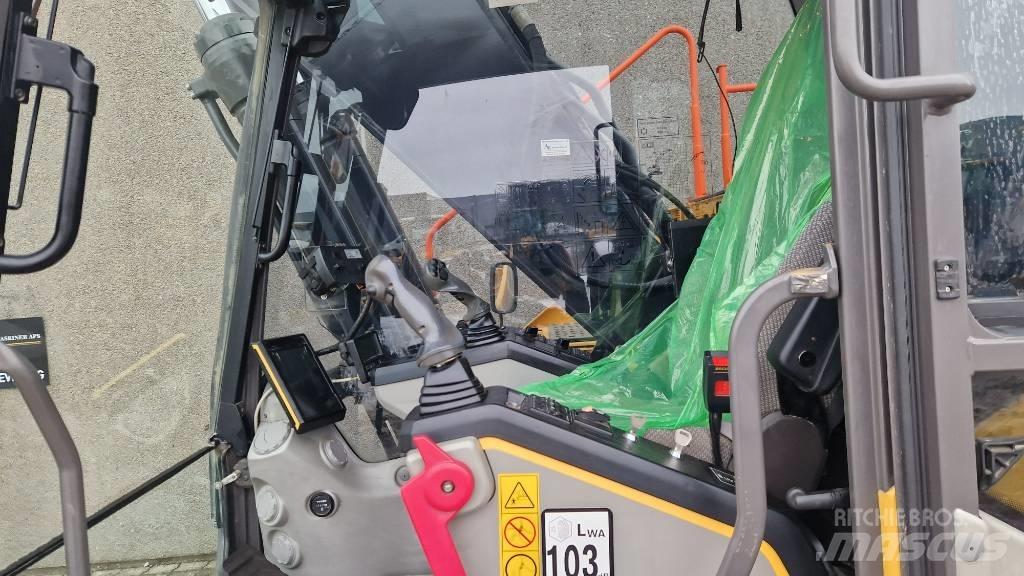 Volvo EC 250 EL Crawler excavators