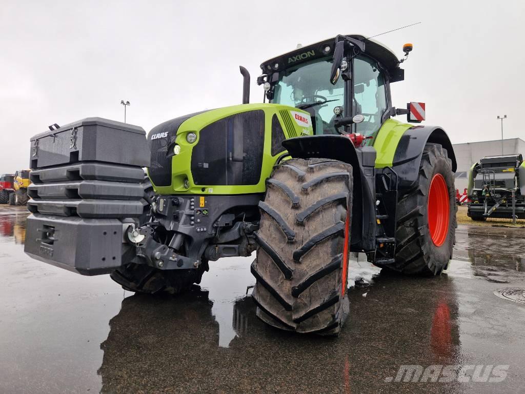 CLAAS Axion 960 Tractors