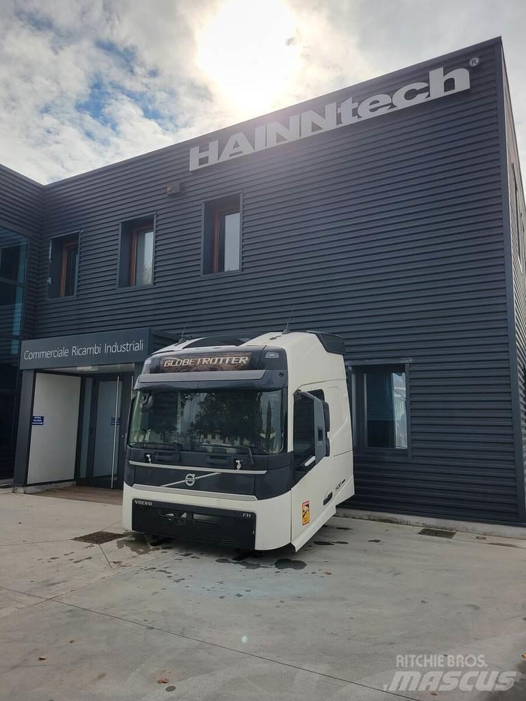 Volvo Globetrotter Cabins and interior
