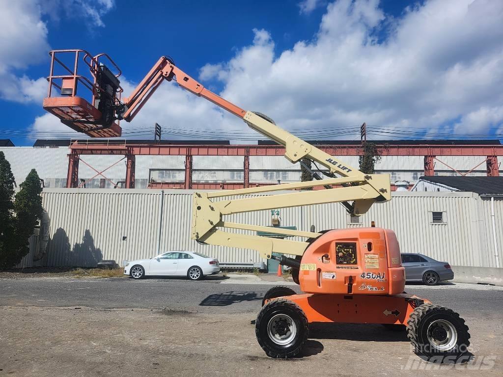 JLG 450 AJ Articulated boom lifts