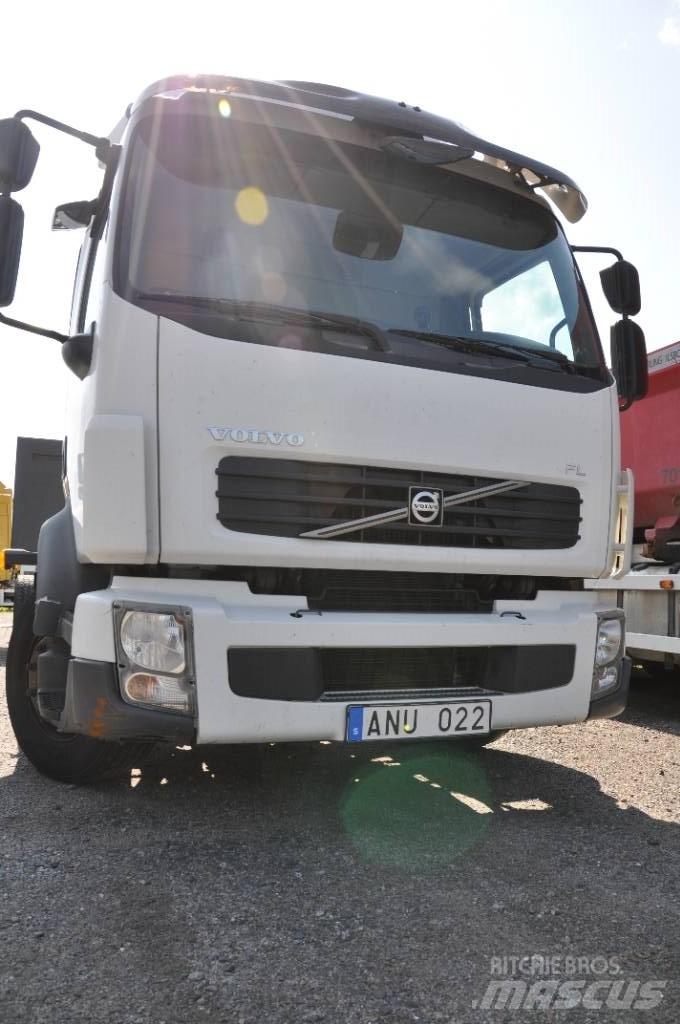 Volvo FL240 4x2 Chassis Cab trucks