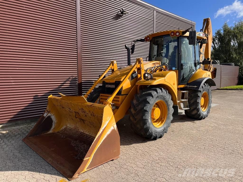 Hydrema 906F Backhoe