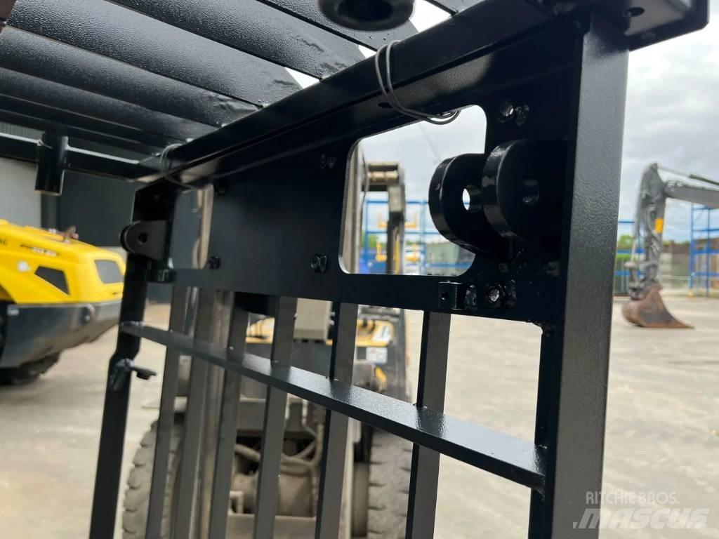 CAT 345D Guard Cabins and interior