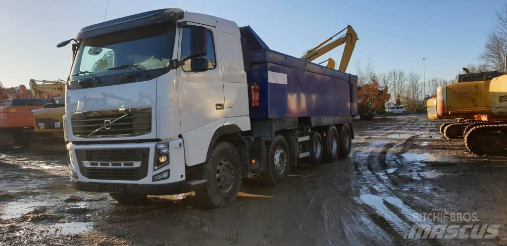 Volvo FH16 Skip bin truck