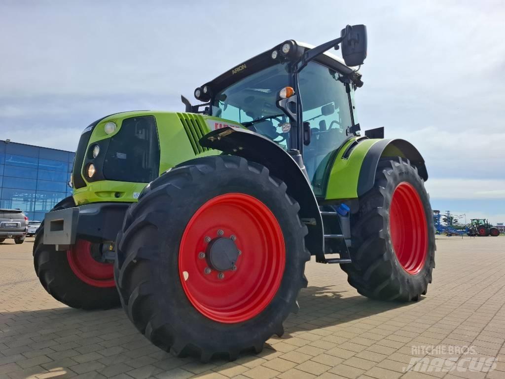 CLAAS Arion 440 CIS Tractors