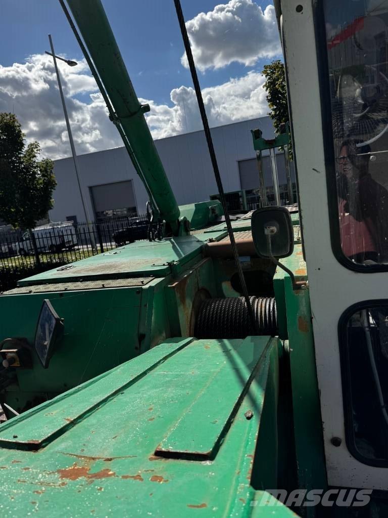 CMV TH7-25 Truck mounted drill rig