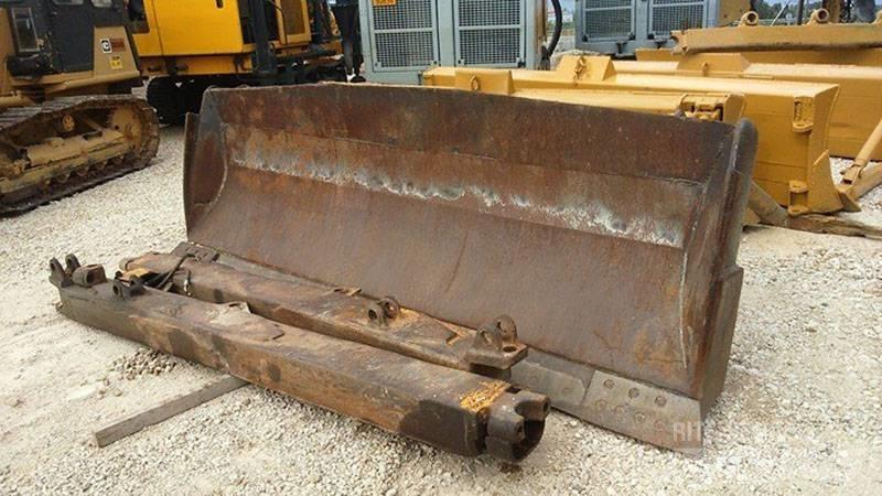 CAT D7E, D7F, D7G Blades