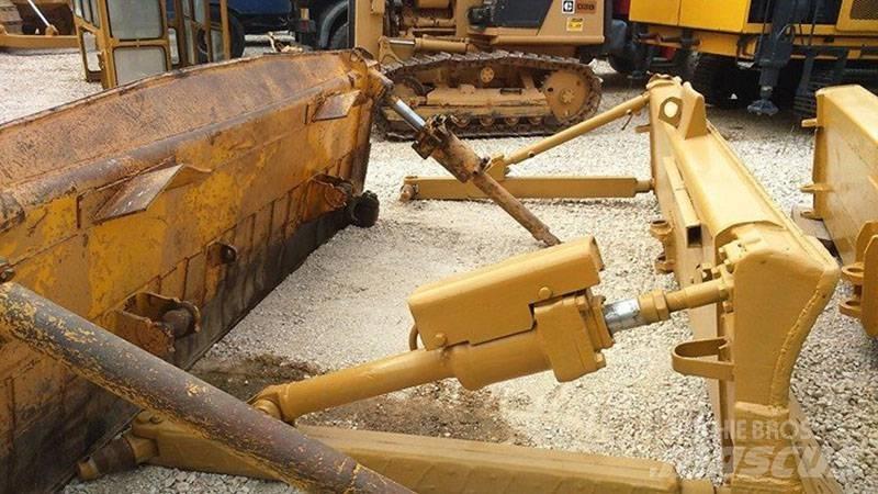 CAT D7E, D7F, D7G Blades