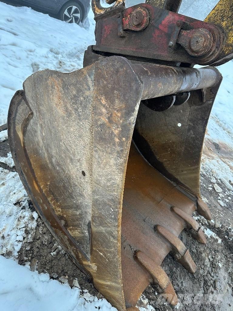 Furukawa 740 Crawler excavators