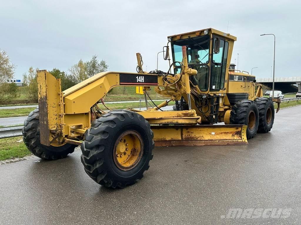 CAT 14H Graders