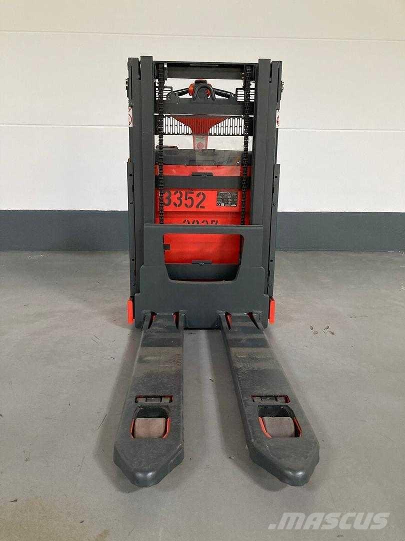 Linde D08 High lift order picker